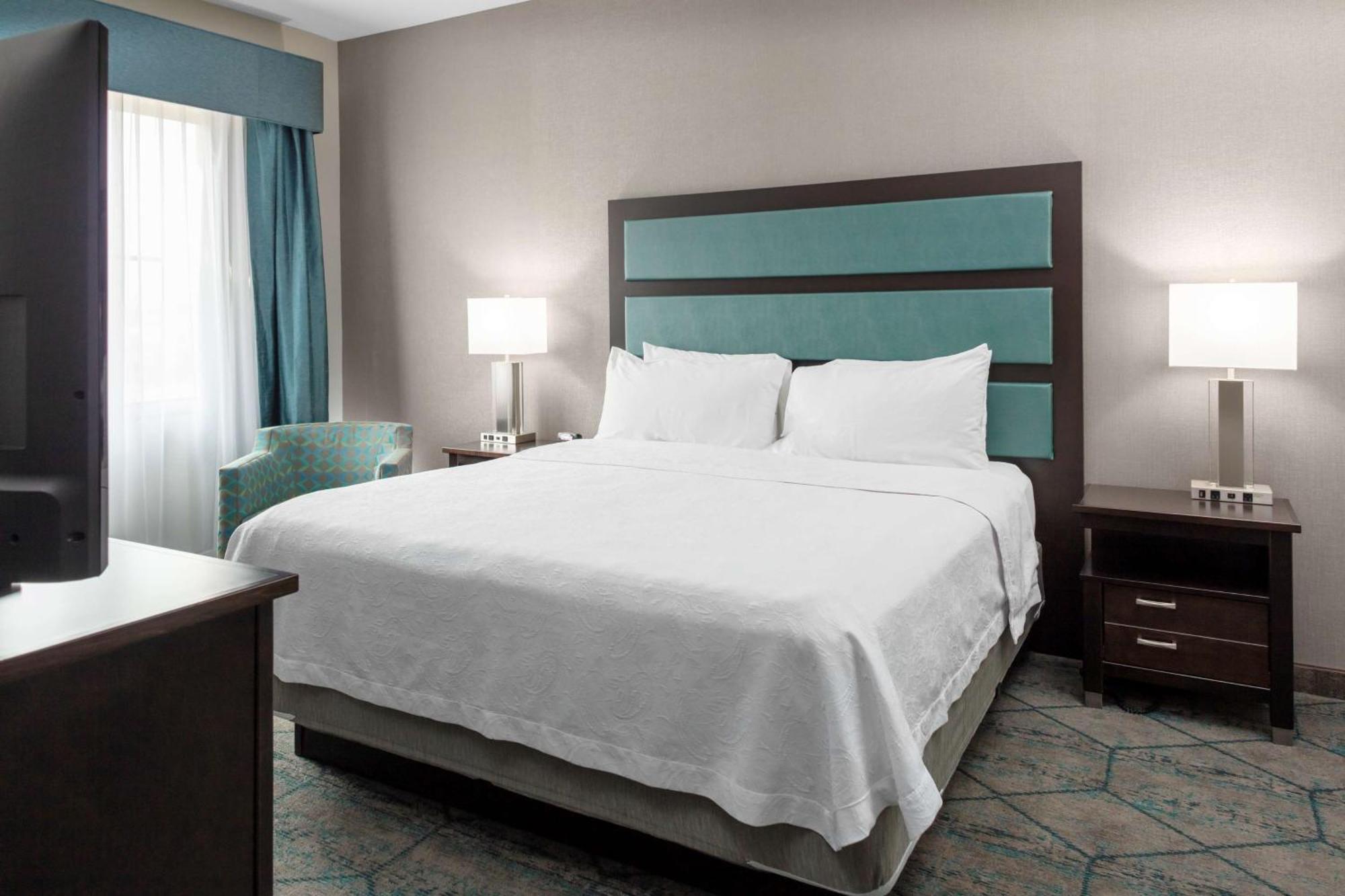 One-Bedroom King Suite Non-Smoking